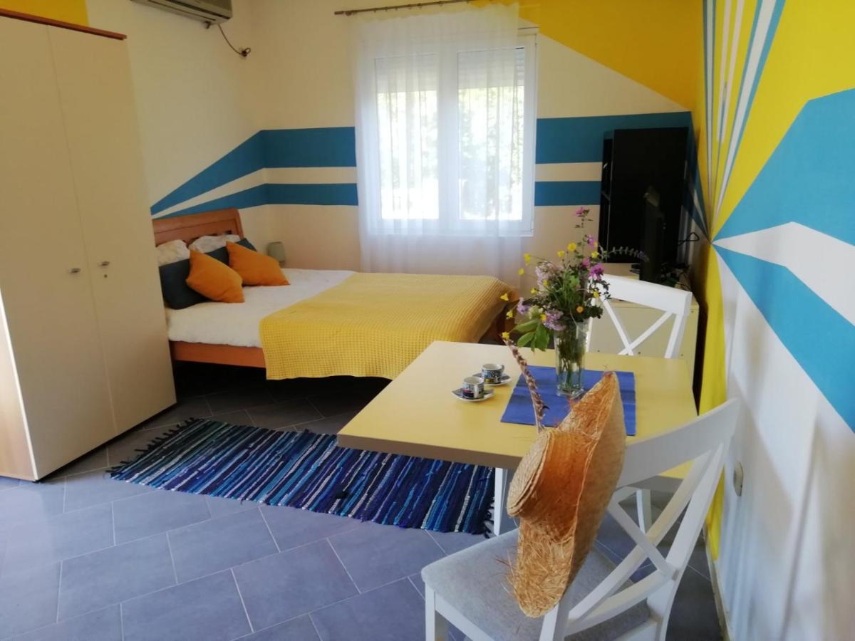 Mirta Apartments Family Farm Budva Exterior photo